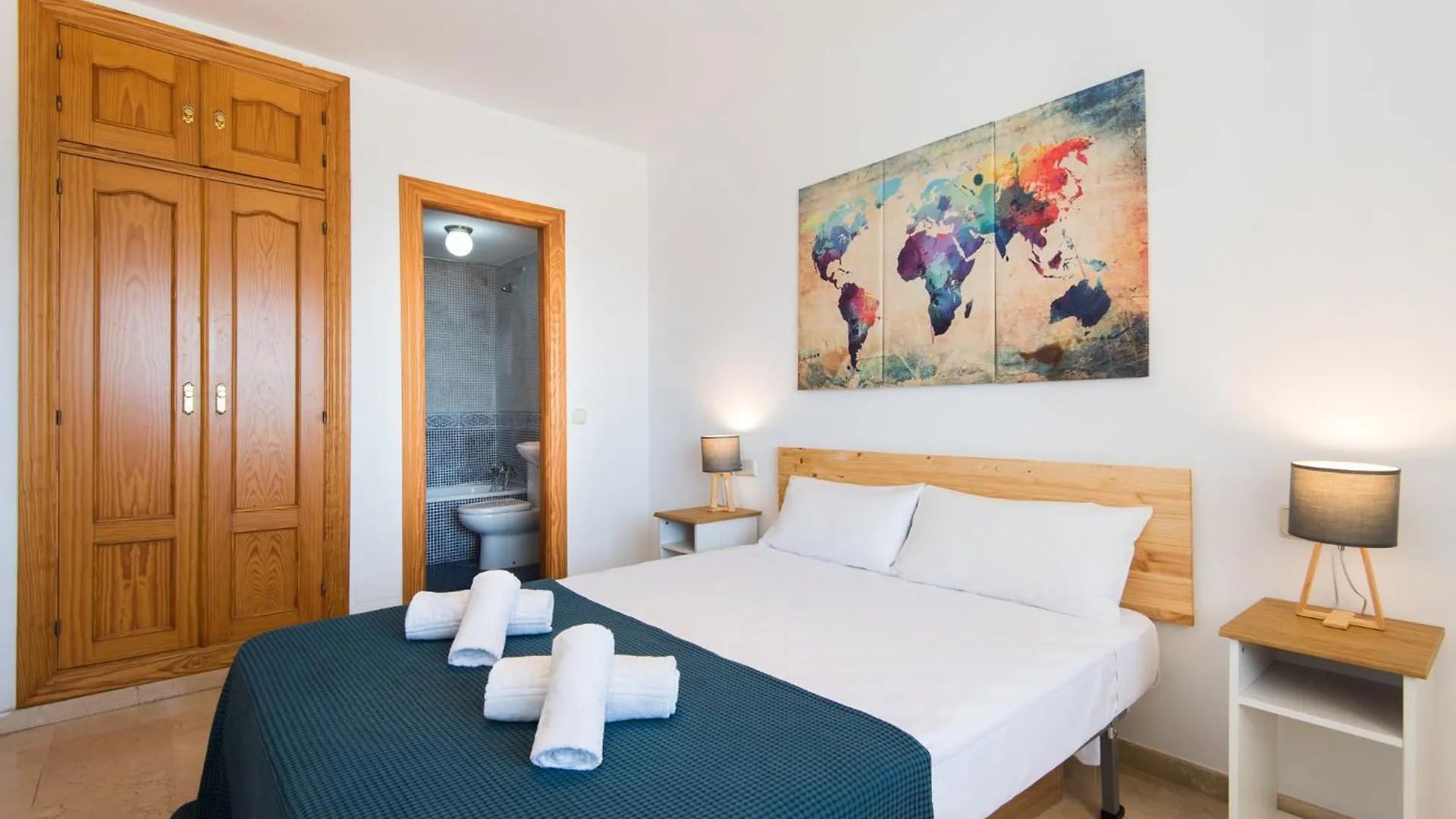 Madeinterranean Beach- Higueron Front Line Apartment فوينخيرولا 0*,